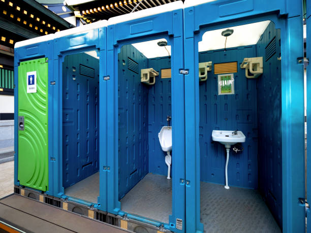 Portable Toilet Options We Offer in Metter, GA